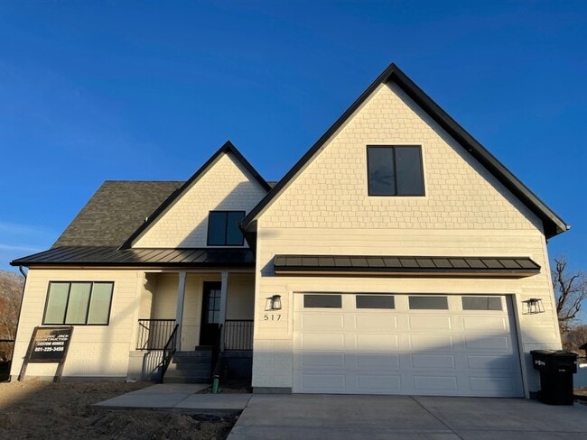 Building Photo - 517 S 2420 W