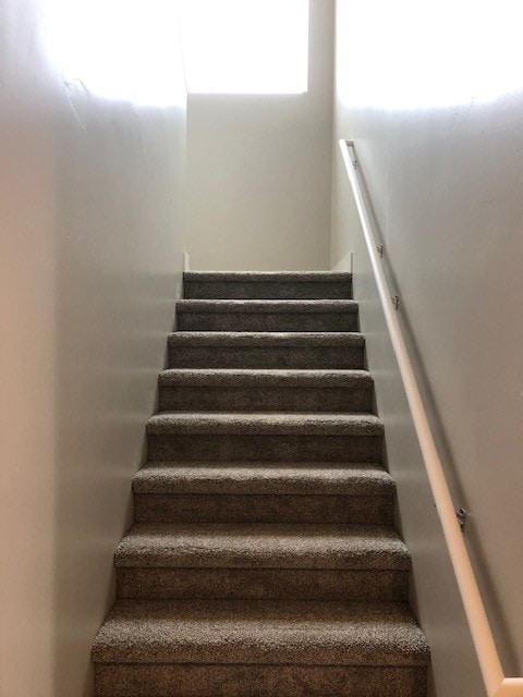 Building Photo - 438 N Stone Mountain Dr