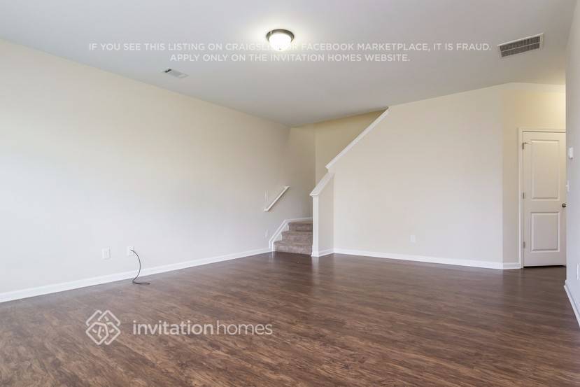 Building Photo - 2146 Villa Spg Ter