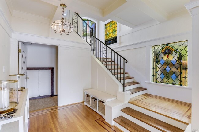 Building Photo - 85 Bellevue Ave