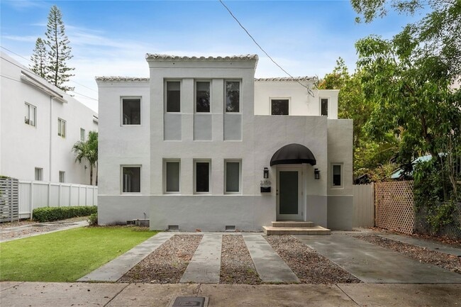 Primary Photo - 2356 SW 16th Ave
