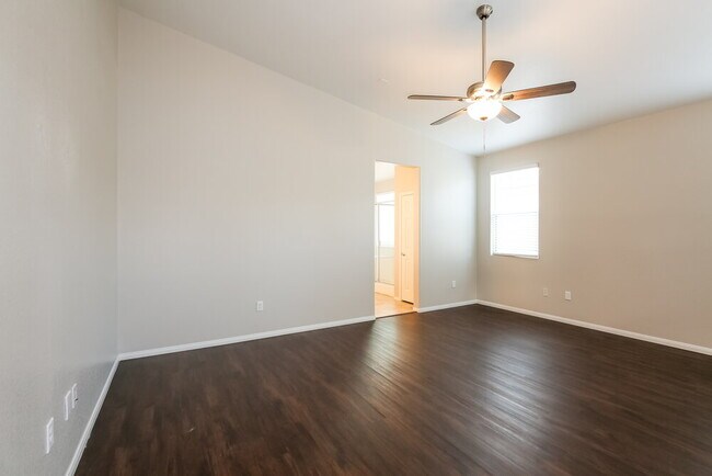 Building Photo - 7157 Weavers Pl