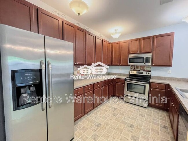 Building Photo - 2514 Leytonstone Dr