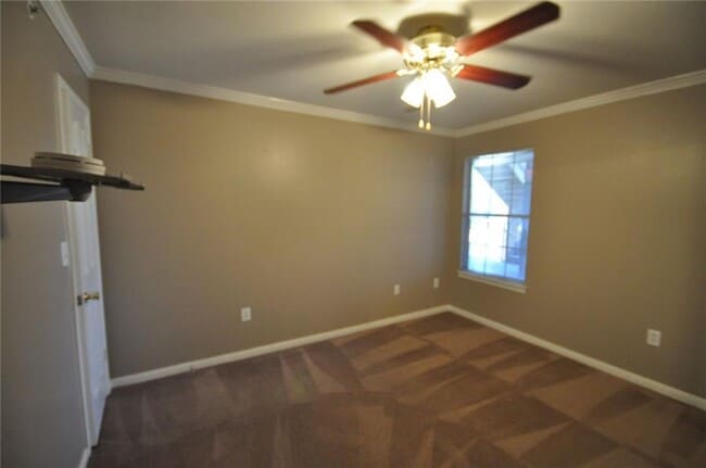 Building Photo - 501 W 26th St