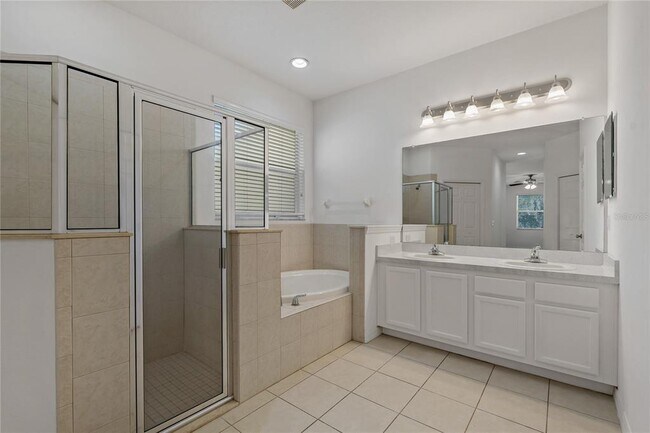 Building Photo - 12814 Cattail Shore Ln