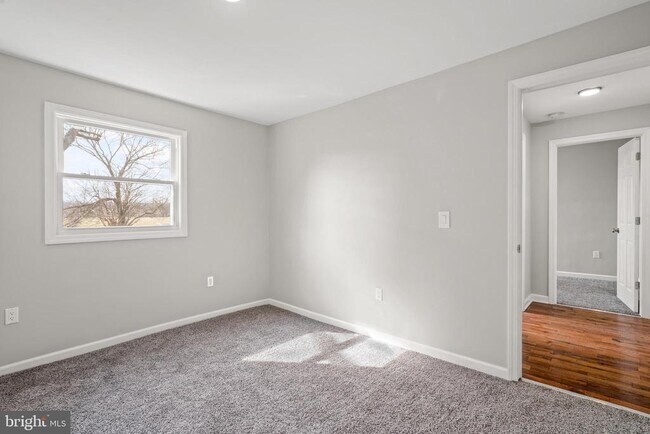 Building Photo - 695 Salem Quinton Rd