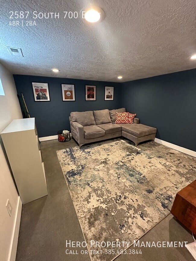 Building Photo - 2587 S 700 E