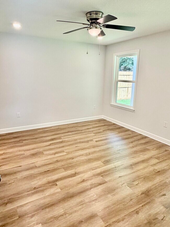 Building Photo - 2913 Shoffner Ave
