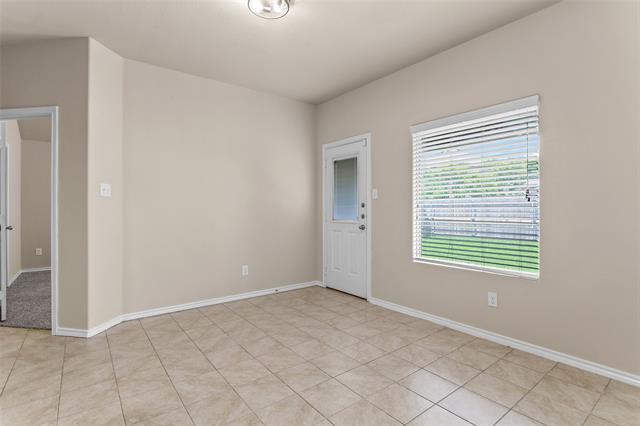 Building Photo - 2517 Carolina Dr