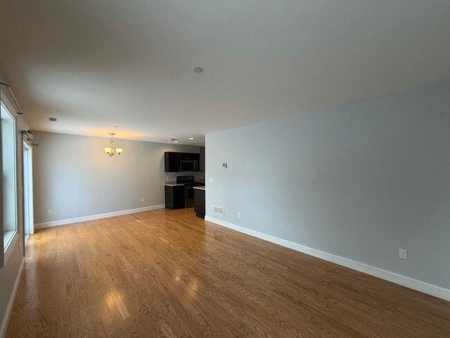 Building Photo - 75 Deerwood Dr