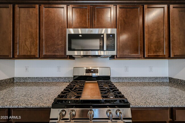 Building Photo - 25069 N 76th Dr