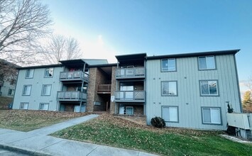 Building Photo - 874 Newport Terrace