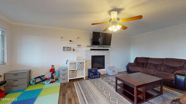 Building Photo - 3249 Emerald Point Dr