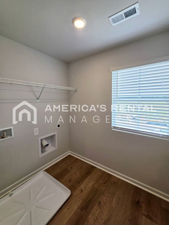 Building Photo - New Construction Home in Decatur, AL - Available NOW!!