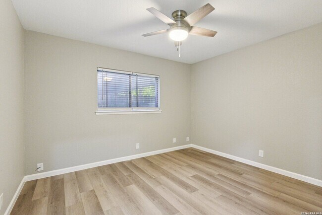 Building Photo - 11815 Broadwood St