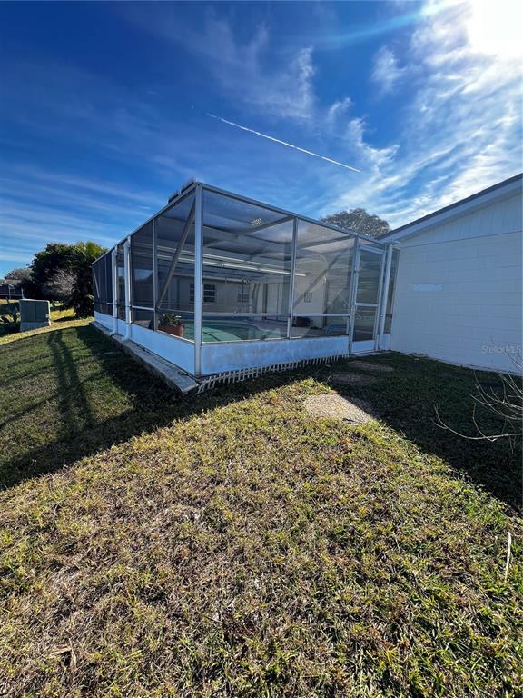 Building Photo - 7403 Populus Dr