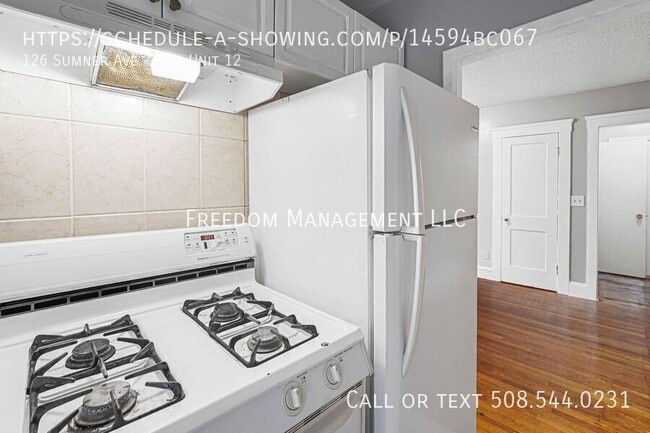 Building Photo - 126 Sumner Ave