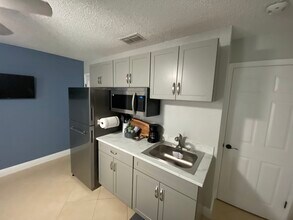 Building Photo - 12005 Misty Brook Ct