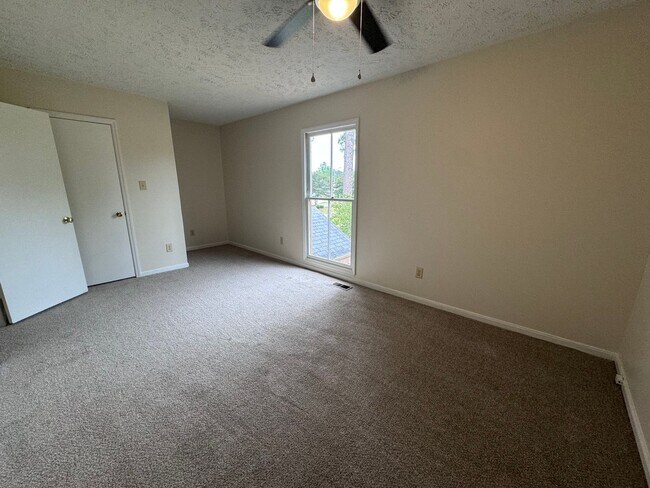 Building Photo - 4603 Dow Ct