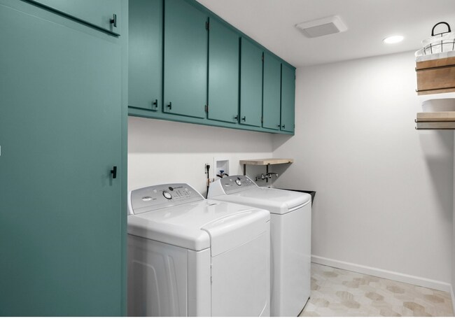 Laundry Room - 15590 NW Norwich Cir