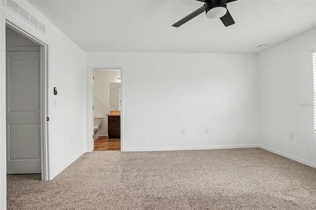 Building Photo - 868 Grandin St