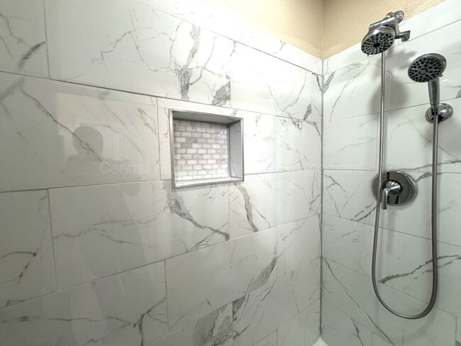 Building Photo - 3917 Pemberly Pines Cir