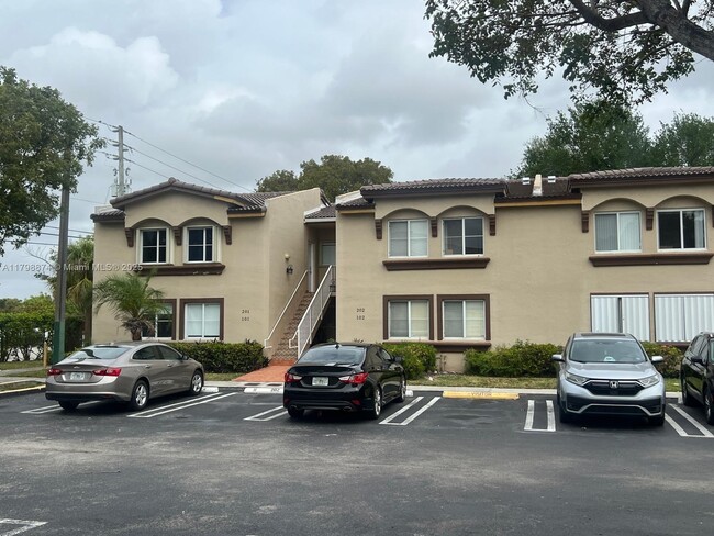 Building Photo - 15711 SW 137th Ave