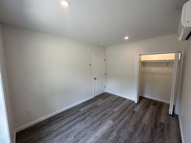 Building Photo - 16 Trappers Way