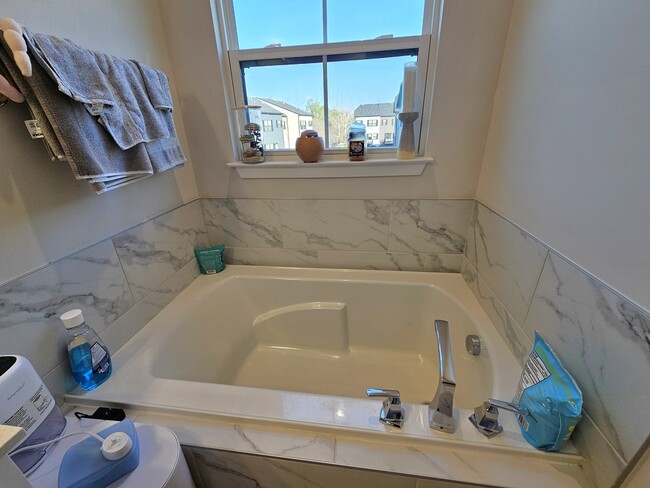 Building Photo - 15 Stinson Rd