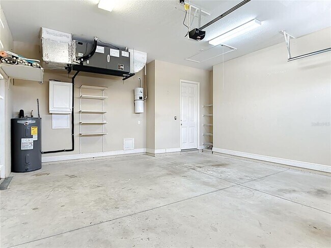 Building Photo - 168 Fairway Rd