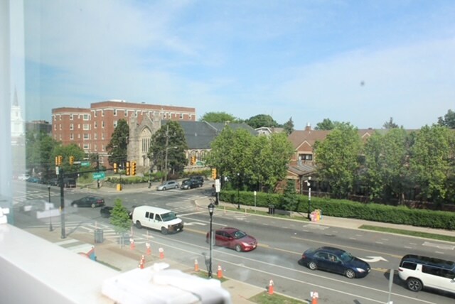 Building Photo - 137 Livingston Ave