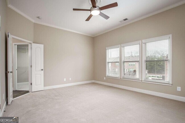 Building Photo - 528 Twinrose Way