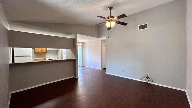 Building Photo - 506 Willowbend Cove