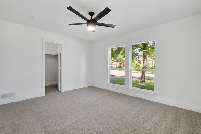 Building Photo - 6226 La Cosa Dr