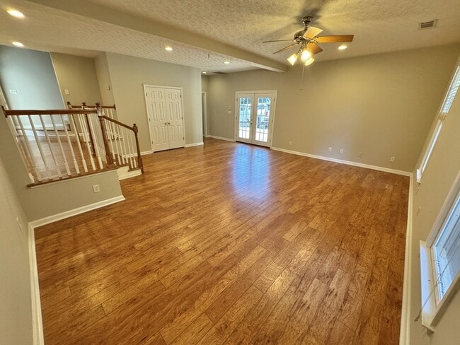 Building Photo - 45 Gentry Dr