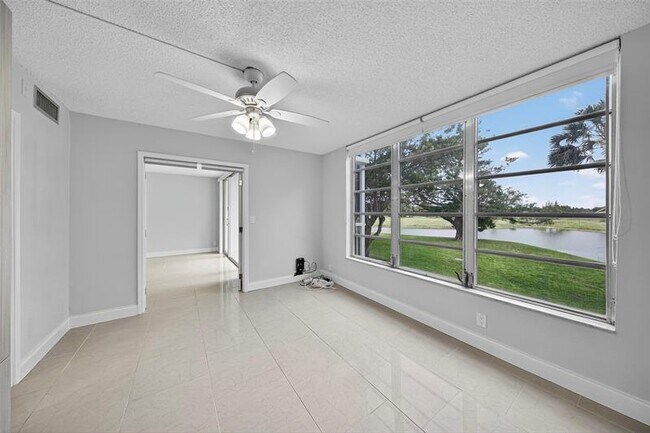 Building Photo - 3090 N Course Dr
