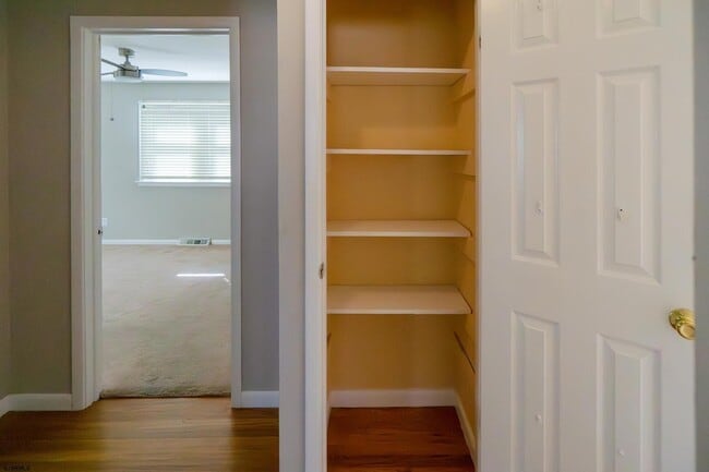 Building Photo - 318 Jefferson Ave