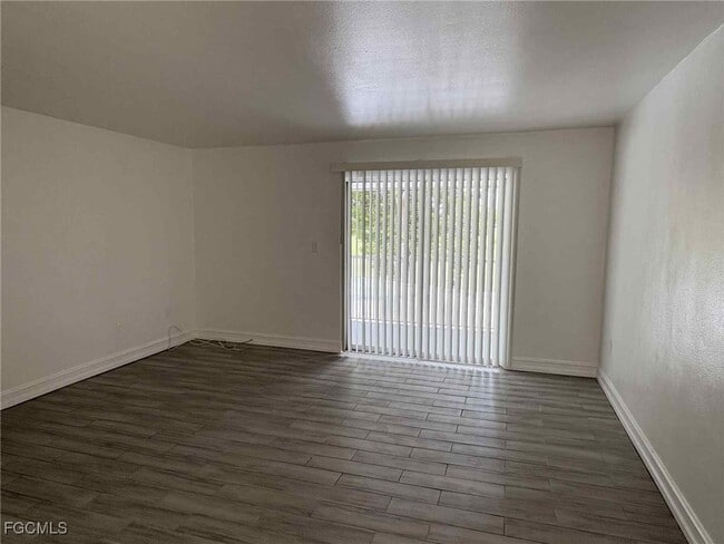Building Photo - 1830 Maravilla Ave