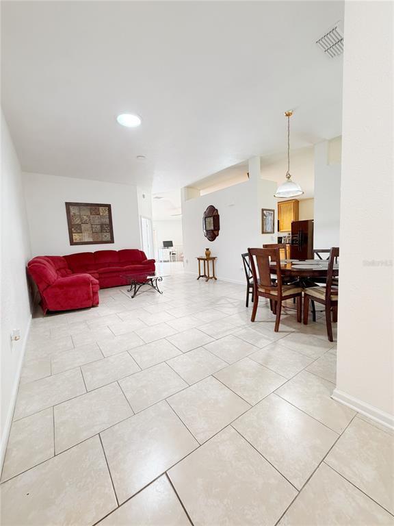 Building Photo - 6825 SW 64th Terrace