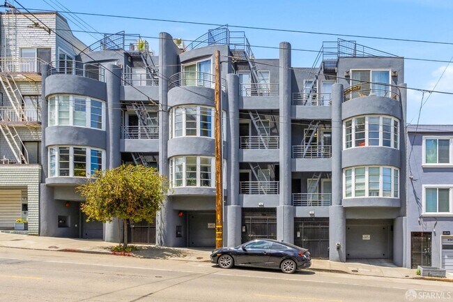 Building Photo - 748 North Point St