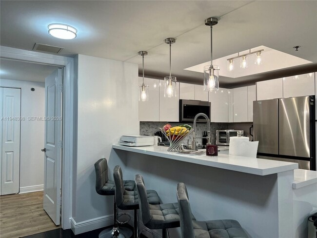 Building Photo - 2681 N Flamingo Rd