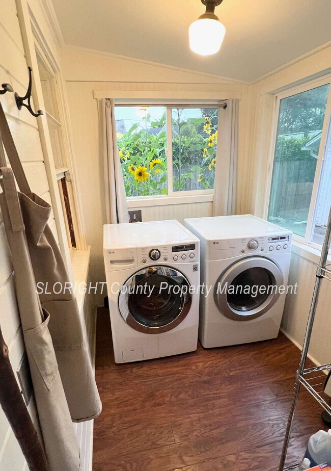 Building Photo - AVAILABLE JULY - 2 Bed/ 1 Bath shared home near Downtown SLO