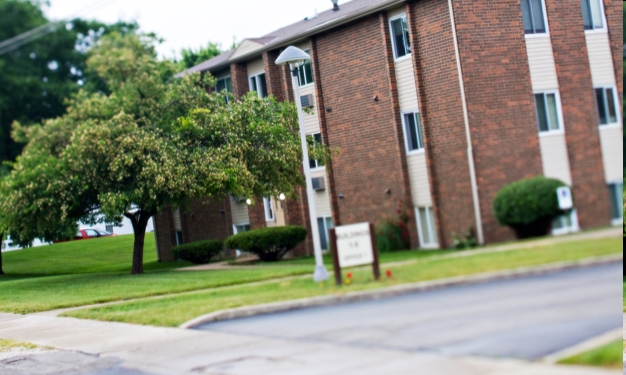 Building Photo - Garden Manor Apartments