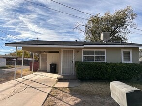 Building Photo - 1202 S Missouri Ave