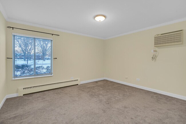 Building Photo - 2407 N Kennicott Dr