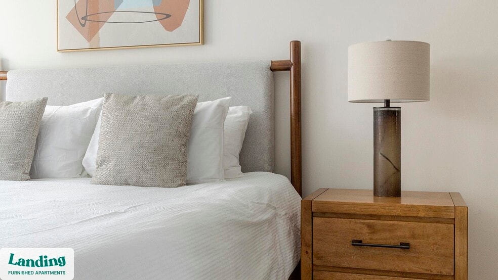 Building Photo - 2 Trl Run