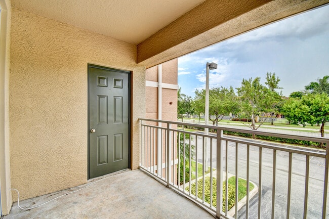 Building Photo - 6505 Emerald Dunes Dr