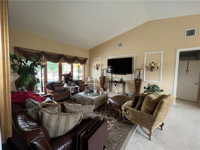 Building Photo - 9588 Lake Serena Dr