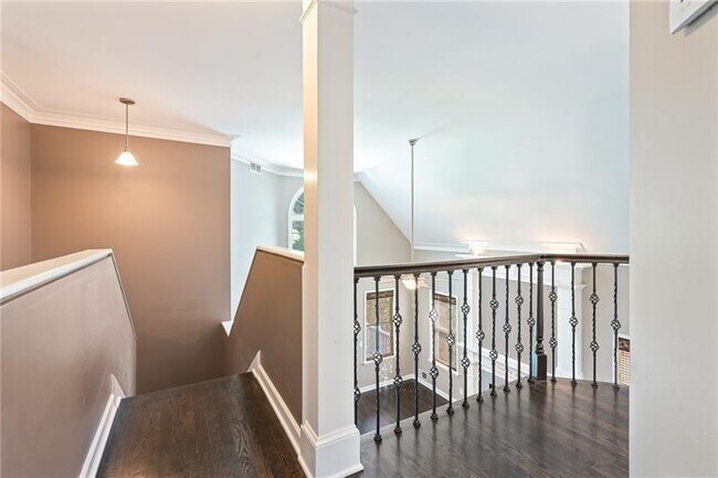 Building Photo - 2313 Attaway Walk