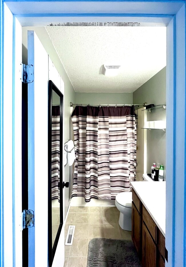 Building Photo - 2319 10th St